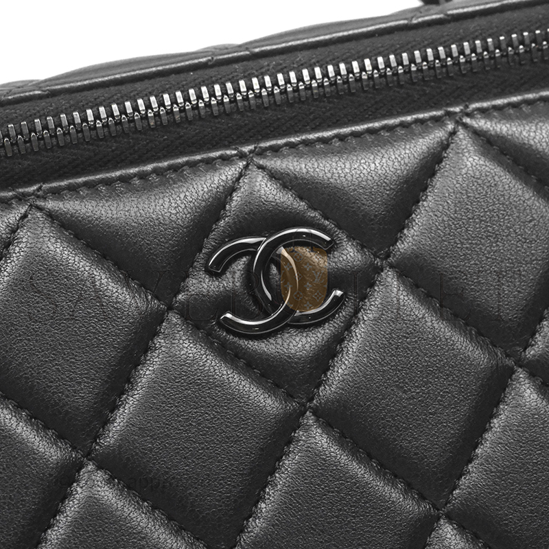 CHANEL VANITY RECTANGULAR TOP HANDLE AP2199 (17*9.5*8cm)